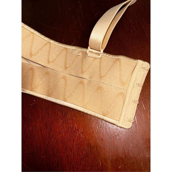 Cacique Nude Bra - Picture 8 of 8